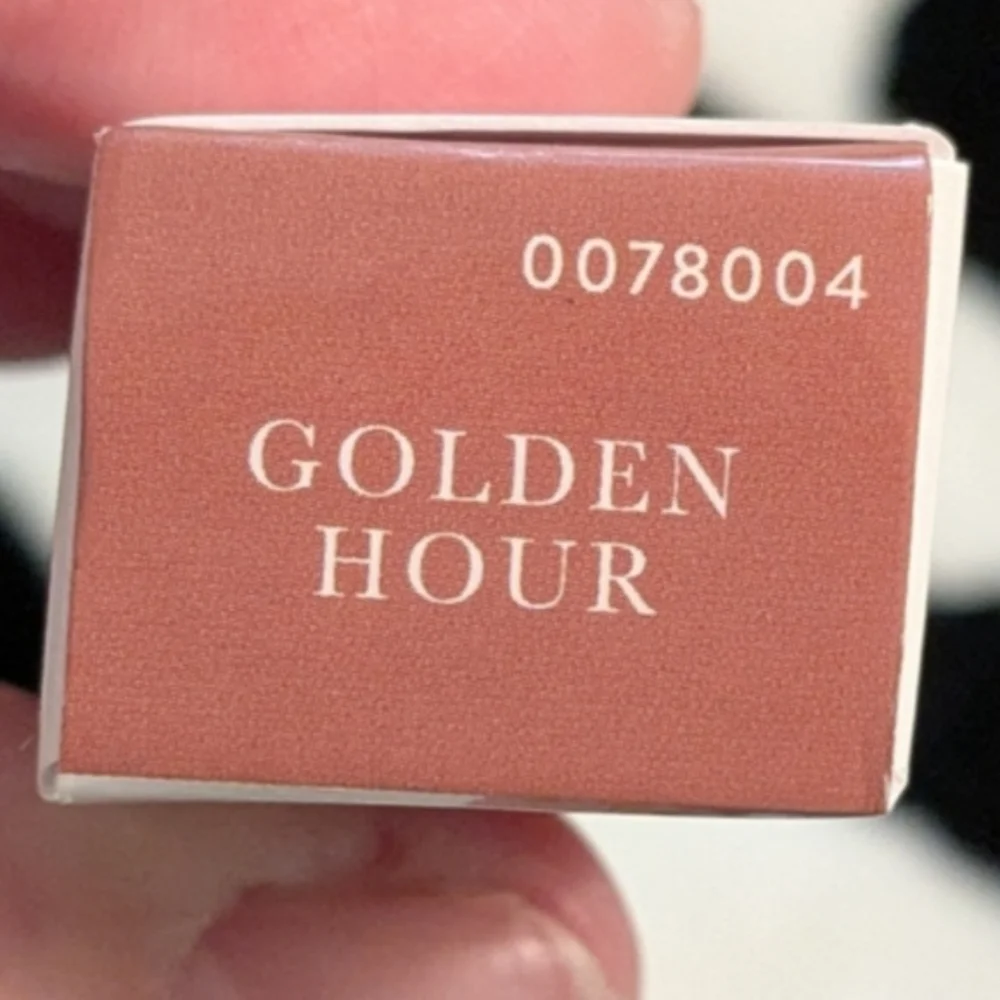 Lip Balm Laura Geller Shine-N-Shield Lip Balm SPF 15 Golden Hour Exp 3/6/27 🆕